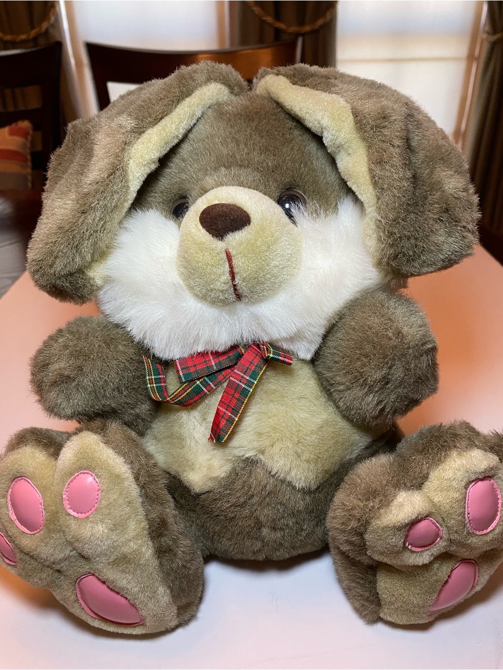 Rare vintage Dan Dee sitting bunny plush toy with floppy ears
